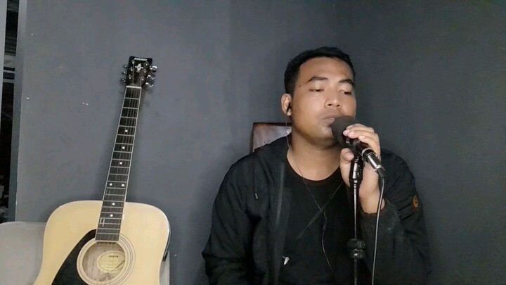 cinta dalam doa :  menahan perih yang kurasa itu begitu sakit jadi aku hanya bisa mencintaimu mu doa