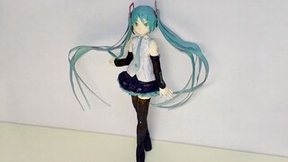 มาทำเปเปอร์มาเช่ Hatsune Miku กันเถอะ!