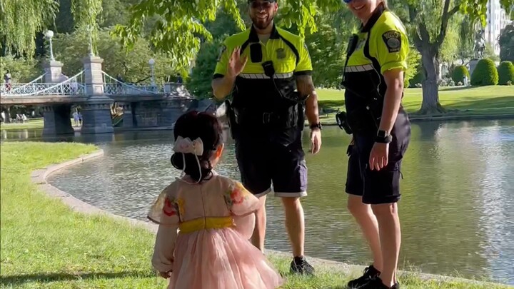 被美国人围观的汉服宝宝