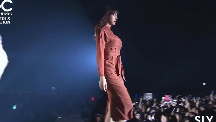 Ikeda Erisha phiên bản mới nhất năm 2023. Tổng hợp màn catwalk do Ikeda Erisha dẫn đầu, nhìn xong tô