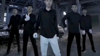 青海摇，但是龙族op，来自老一辈艺术家的从容与自信