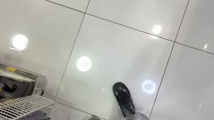 Membeli mainan