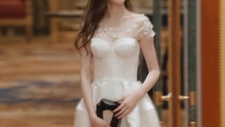 卧槽，你敢信她这会儿三十六!这是吃了多少斤防腐剂才能达到的水平呀!