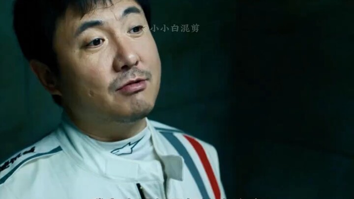 Para legenda tak pernah benar-benar mati, mereka hanya terus meredup; para legenda kembali ke lapang