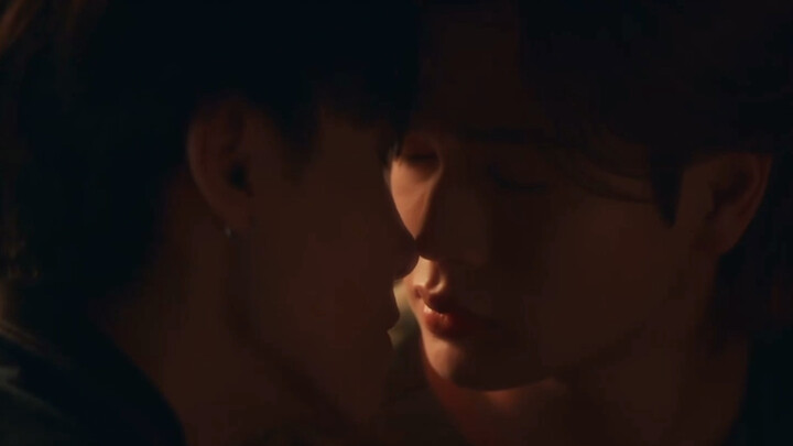 The hottest, most innocent kiss scene in marriage scams has arrived!!!