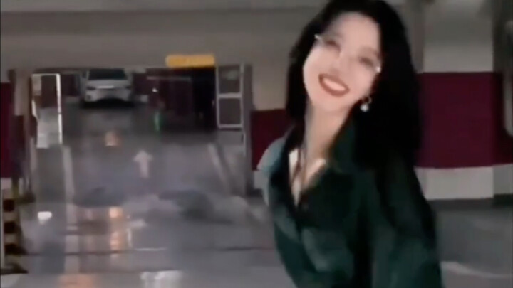 เธอคือหิมะบนโลกมนุษย์ คือดวงจันทร์แห่งโลกมนุษย์ คือแม่น้ำซารูอิกาวะที่มีเพียงหนึ่งเดียวในโลก