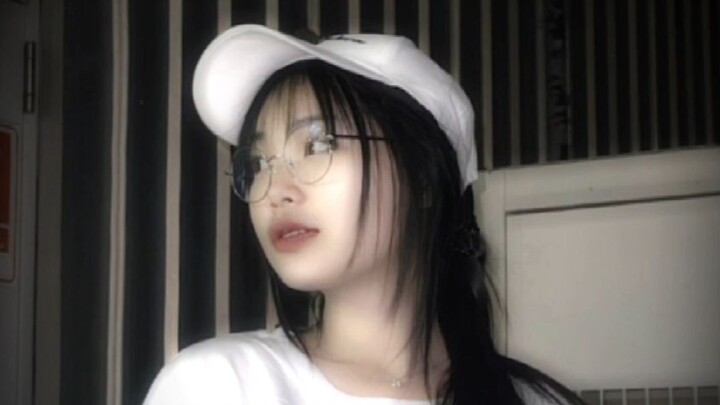 who's that girl??