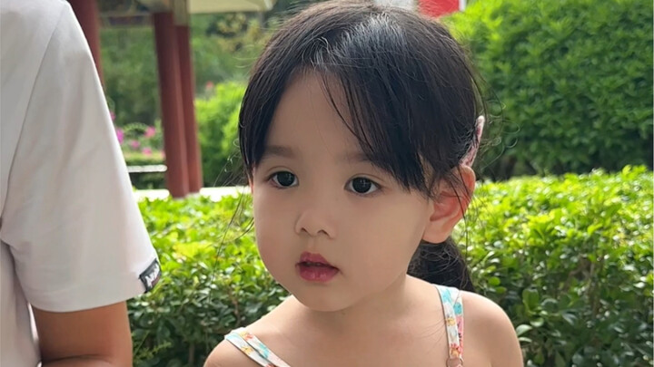 ابنتي التي تبلغ من العمر 3 سنوات، والتي لا تبكي ولا تثور، تبيّن أنها منطقية جدًا!