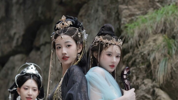 爬山偶遇一大群神仙……