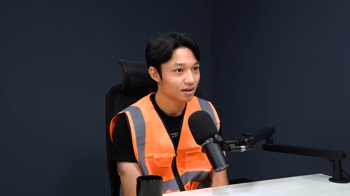 Ngaduk semen demi tumbal proyek