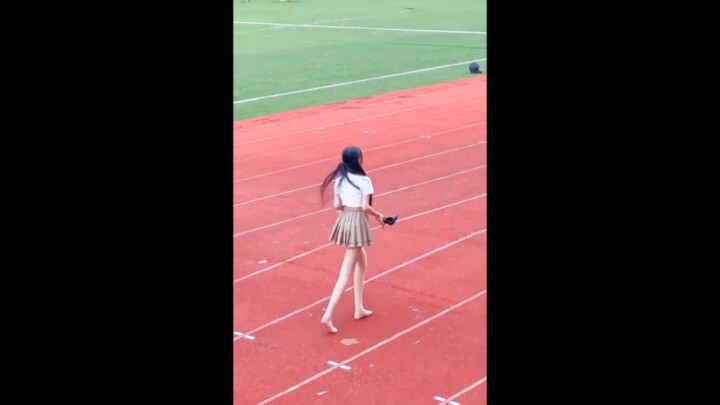 Awalnya kukira dia seorang dewi, ternyata……