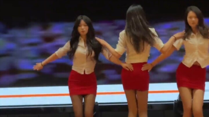 【Đại học Khoa học và Công nghệ An Huy】: Quân sư, làm thế nào để theo đuổi cô gái kiểu này đây?