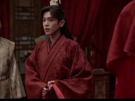 The moment Lady Liu took the seat of honor, she became the rightful mother.