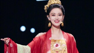 Some people say the earrings I make are not suitable for wearing but only for collecting—Is that tru