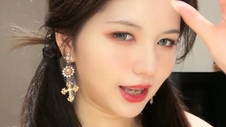 【陈琳】现在还不能结婚，跟自己也不行，我要遵守恋爱禁止条例