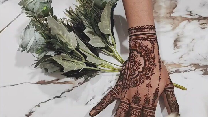 mehndi designs