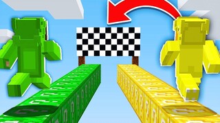 เล่น EXTREME LUCKY BLOCK RACE ใน Minecraft!