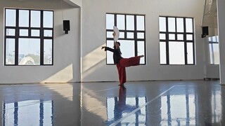 Classical dance: One Flower and One Sword