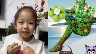 奥特曼吃饼干！