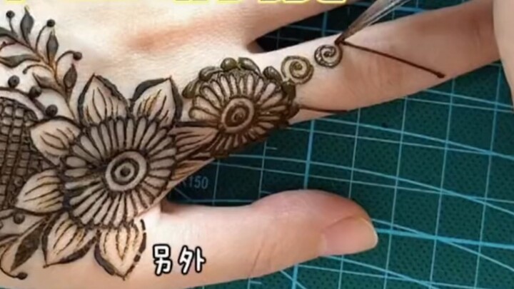 Đừng chạm vào tàn nhang với Henna? Tình hình thế nào? Bạn có thể vẽ Henna?