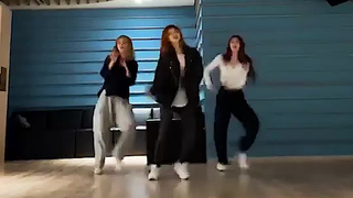 #itzy 舞担多喜欢cover #blackpink 的舞蹈 #黄礼志 #申留真 #李彩领