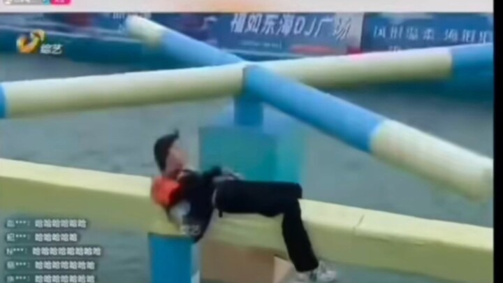 Kalau kamu merasa stres, coba tonton video anak laki-laki 2.0 ini!