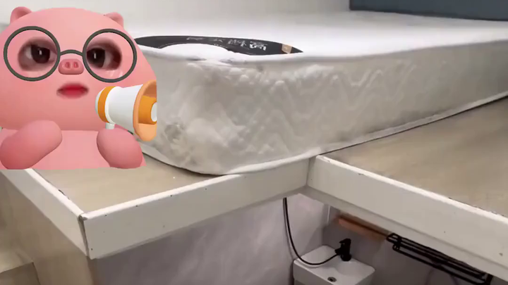 Phòng trọ kỳ lạ ở Thượng Hải: Giường ở trên, nhà vệ sinh ở dưới, thiết kế gác lửng khiến người ta tr