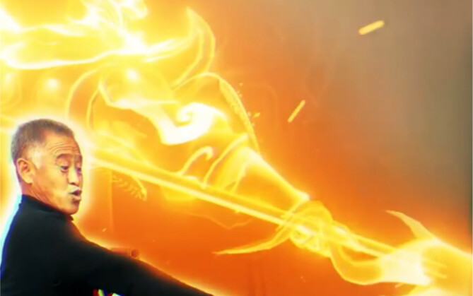 คุณลุงเล่นไพ่หนักมาก จนไม้เท้าหักเลย!