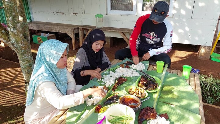 House Tour Rumah MANGPEP.. Sambil Ngaliwet, Ikan Bakar, Jengkol, Sambal | Masak Di Desa..