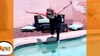 ความล้มเหลวนี้เปลี่ยนจาก Jumped เป็น DUNKED! 🤣 เสียใจแบบไม่ทันตั้งตัว AFV 2022