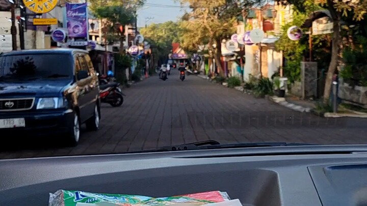 Jalan2 ditemani lagu lofi dari game, tebak lagu apa