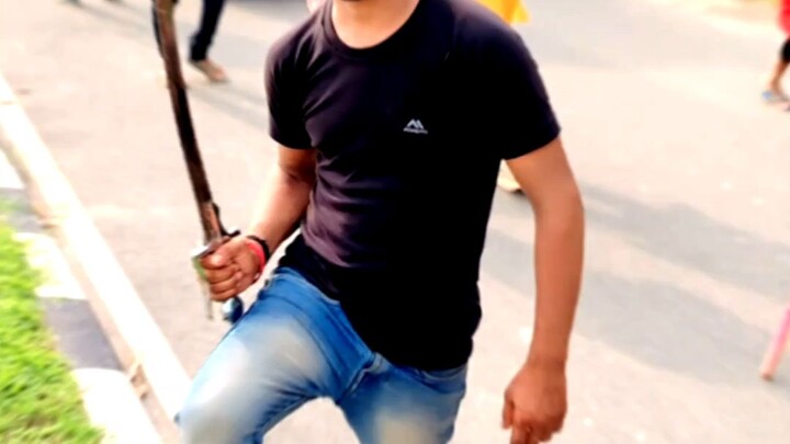photo मे मैं कैसा हु, aap बताये