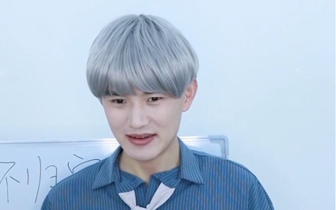 The difference in the dorm auntie’s attitude when the power goes out…