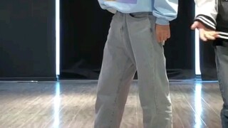 Zhang Xingte's "Rain Love" practice room version