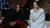 I beg the director and the screenwriter to follow them to shoot the bewitching concubine and the rog