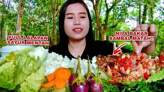 MUKBANG LALAPAN MENTAH SAWI MANIS SAMBAL MATAH IKAN NILA BAKAR#mukbanglalapanmentah#asmrlalapan