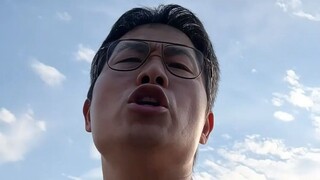 Hãy để những người trẻ tuổi được yên! Hít một hơi thật sâu! Đây có phải là một cuộc xâm lược văn hóa