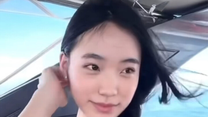 Nữ hài hước Tiểu S và cô con gái thứ hai tinh tế Lily, S thật không ngờ lại sinh được một cô con gái