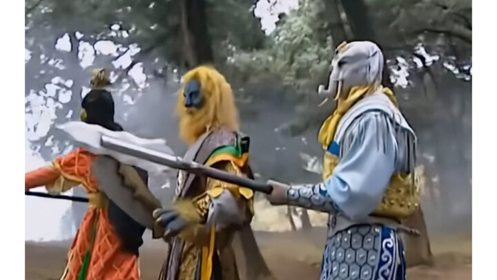 Why is the Golden Winged Dapeng ranked third among the three monsters in Lion Camel Ridge?