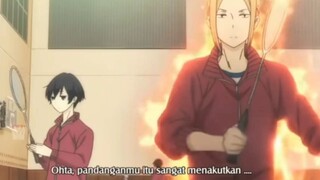 memukul shuttlecocks❎. melempar raket✅ 🗿 screne kocak Tanaka-kun