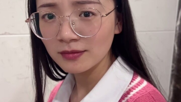 358. A girl’s hands are just so beautiful!