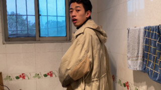 “粉丝闯进我的厕所”
