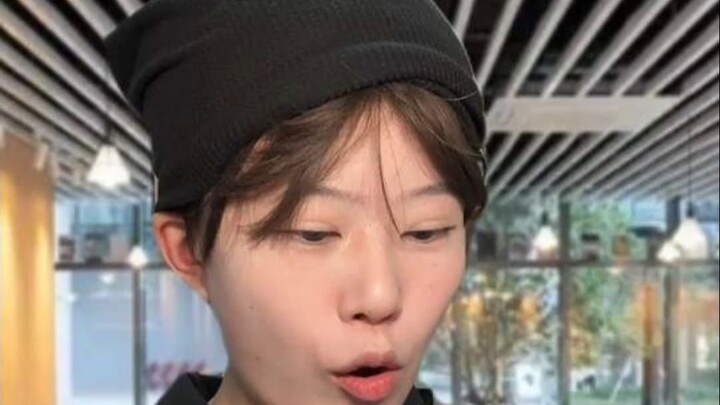 Ada yang ngerti nggak? Bangun tidur lihat deretan pesan terus-menerus tuh bener-bener bikin bahagia!