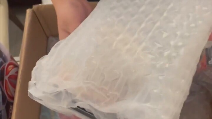 The wrong item was sent in the 288 monthly card lucky bag of Yudanmo?