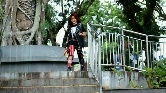 pengamen jalan nan