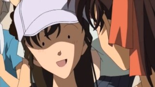 Xiaolan praises Shinichi (eating melon)