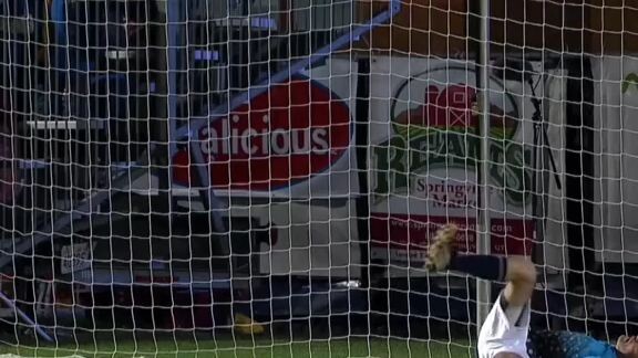 Thủ môn nhọ nhất lịch sử😂😂