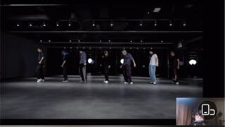 พอเปิดดีวายปุ๊บก็เห็นอวี้เหวินเล่อกำลังชมโชตารู ฮ่าๆๆๆ