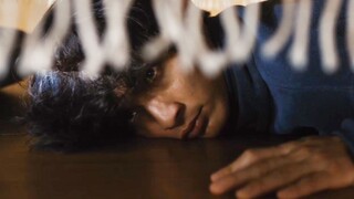 A perverted man hides under a woman's bed every day to peek and smell her feet! Japanese movie "I'm 