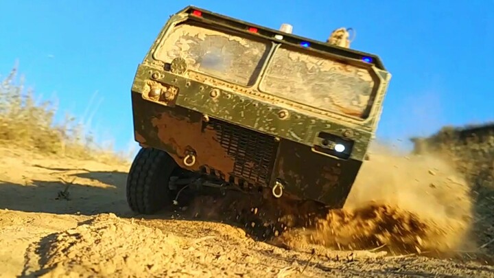 A remote-controlled truck was buried during a mission, and a heavy-duty truck was rescued by renting